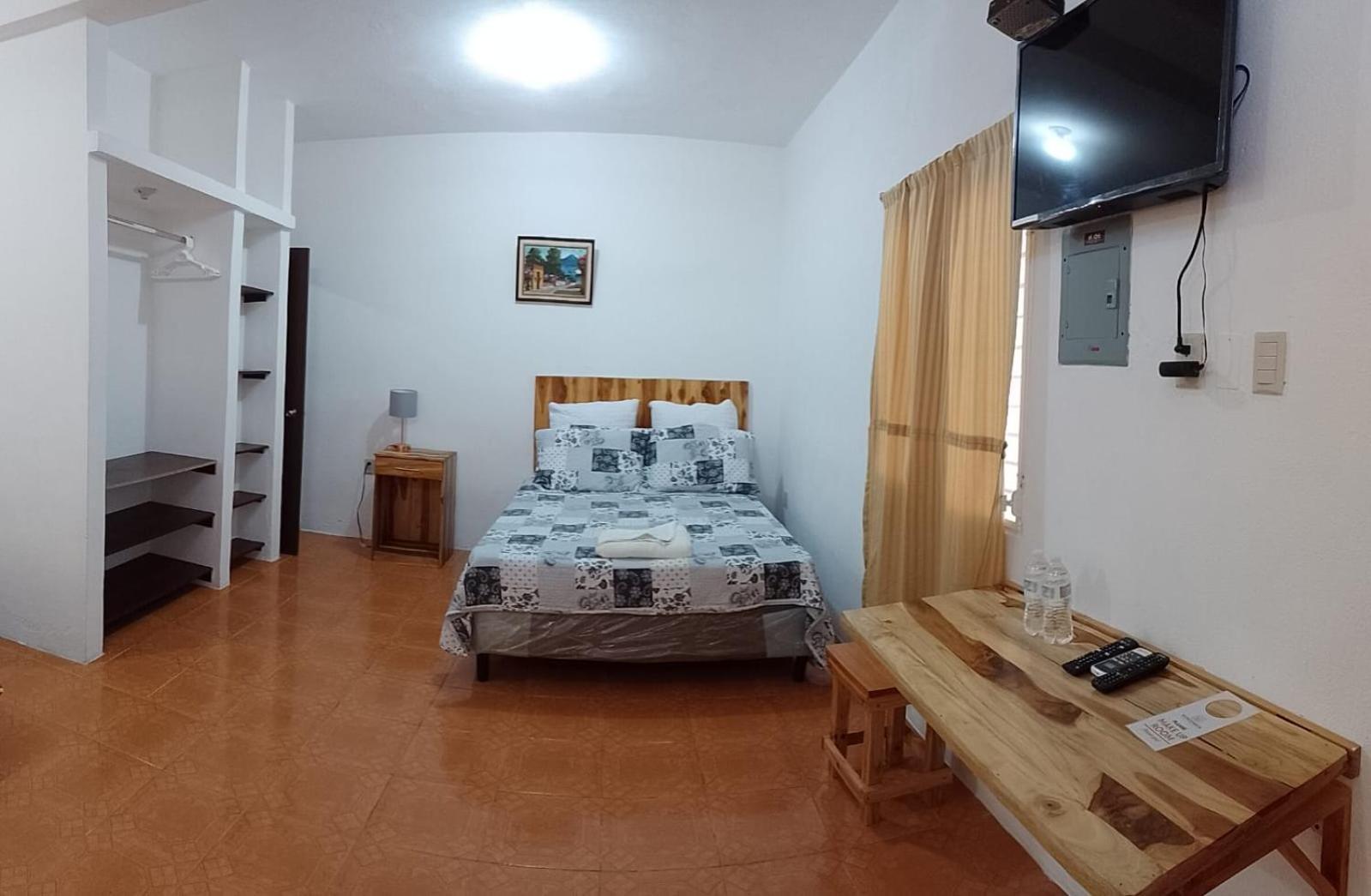 Apartamentos Mundo Maya Habitaciones Flores Buitenkant foto